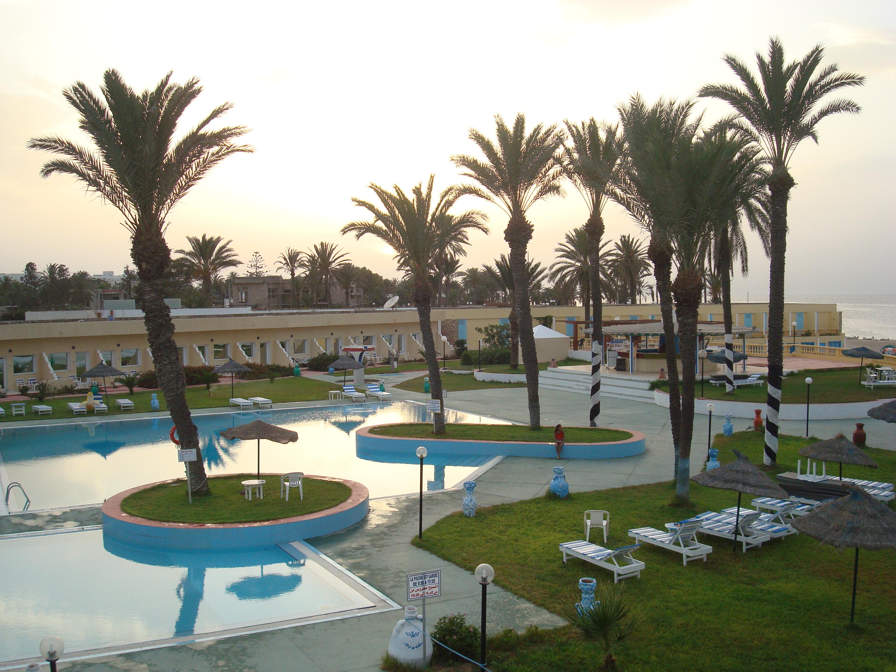 Hotel Les Palmiers Monastir Extérieur photo